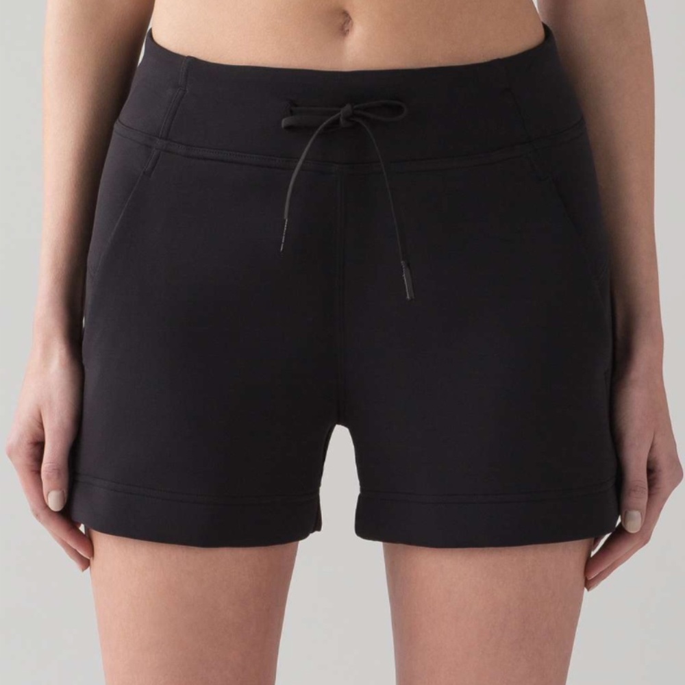 Lululemon In-Form Black Shorts